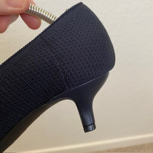 Adrienne Vittadini Skippy Kitten Heel Pumps Navy Blue Stretch NWOT Women's 6M - Picture 7 of 15
